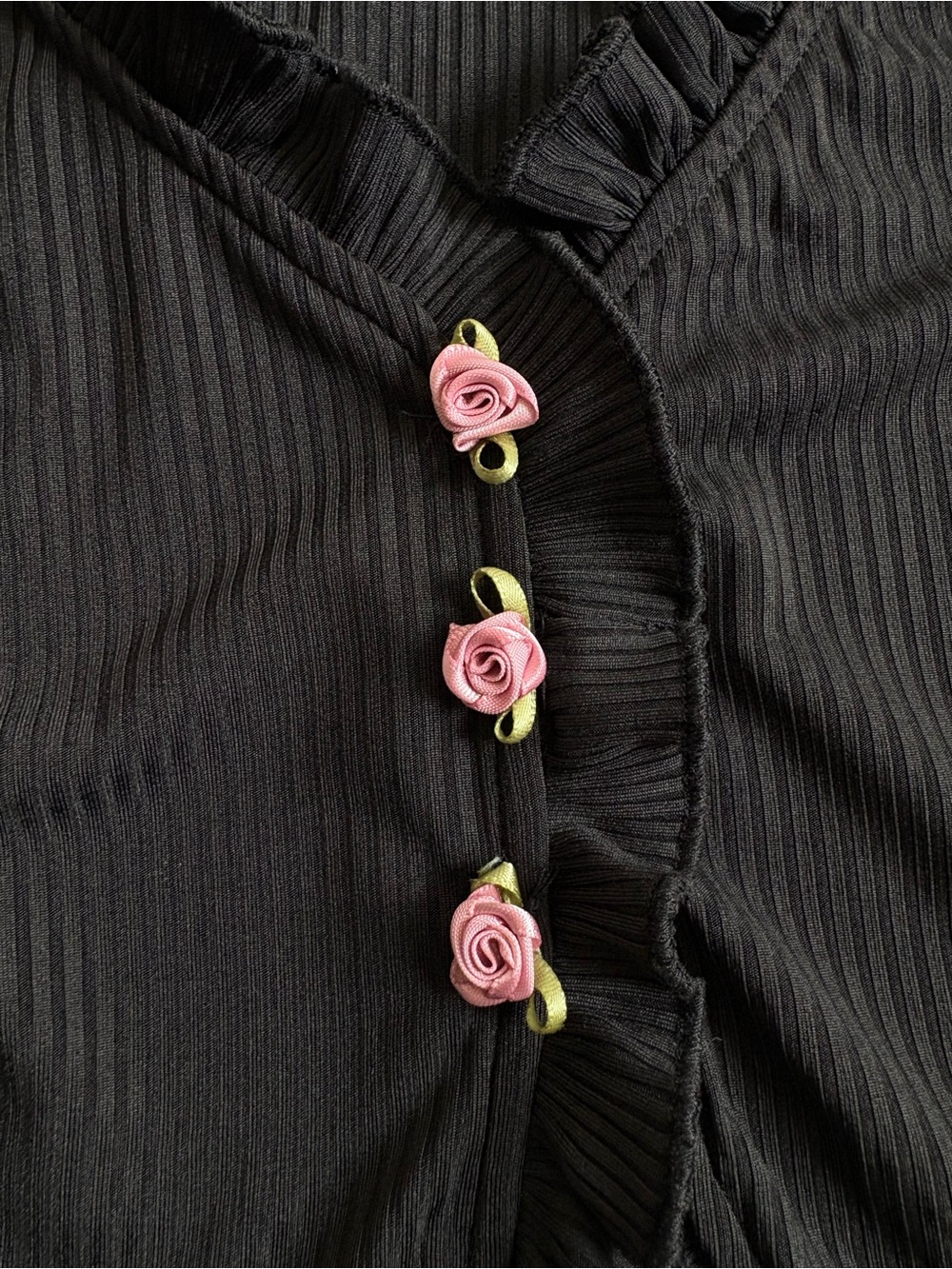 Cider Rose Ruffled Button Down Crop Top - Picture 3 of 4